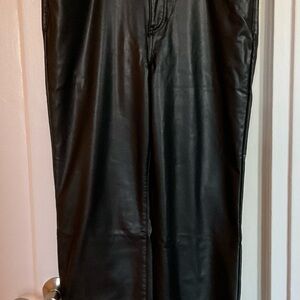 Banana Republic Factory Cropped Bootcut Faux Leather Pants. Black. Size 14.